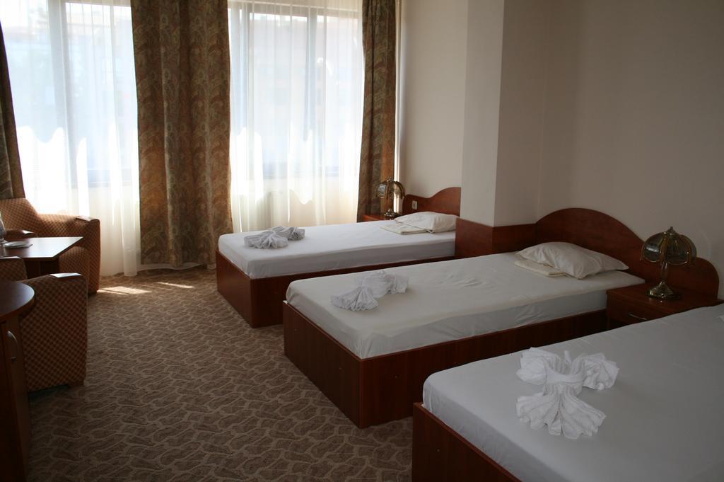 Hotel Nicol Φιλιππούπολη Εξωτερικό φωτογραφία