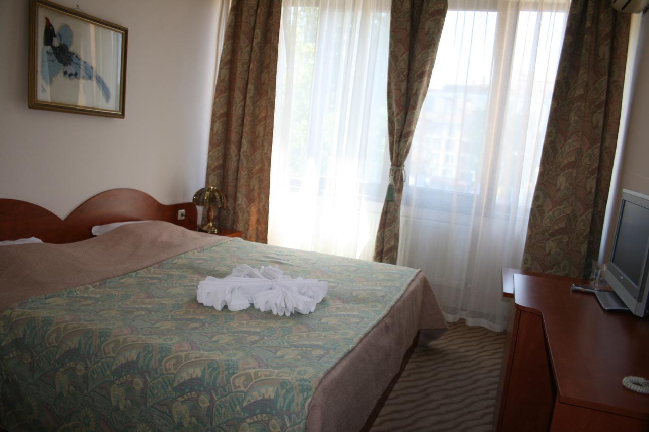 Hotel Nicol Φιλιππούπολη Εξωτερικό φωτογραφία
